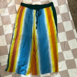 NWT BCBG Wide Leg Capris Pants Multi Color Women’s Size Medium